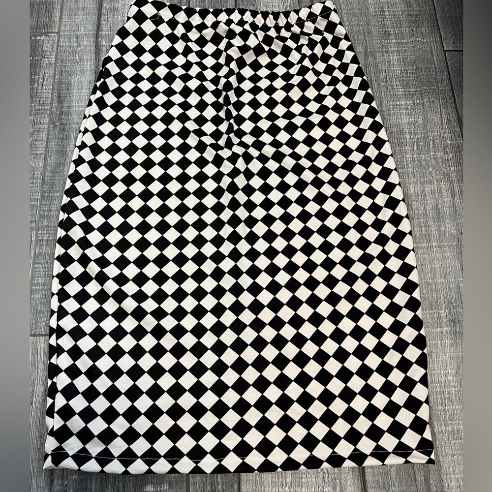 Custom made black and white skirt